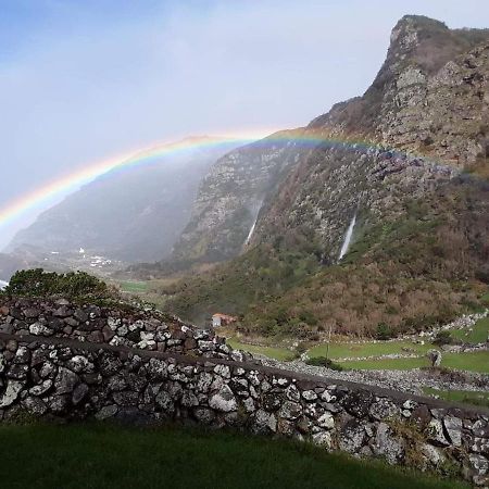 Casas Da Cascata Villa Lajes das Flores ภายนอก รูปภาพ