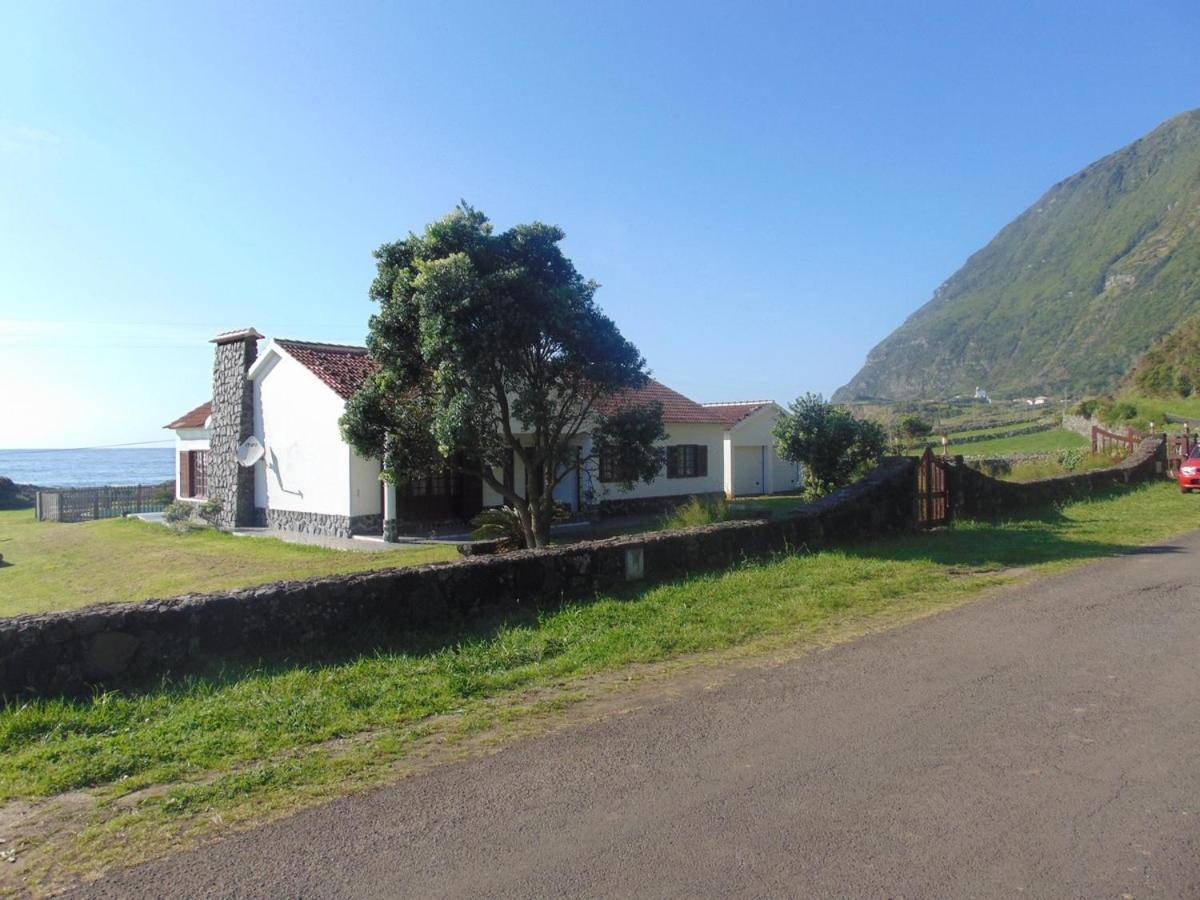 Casas Da Cascata Villa Lajes das Flores ภายนอก รูปภาพ